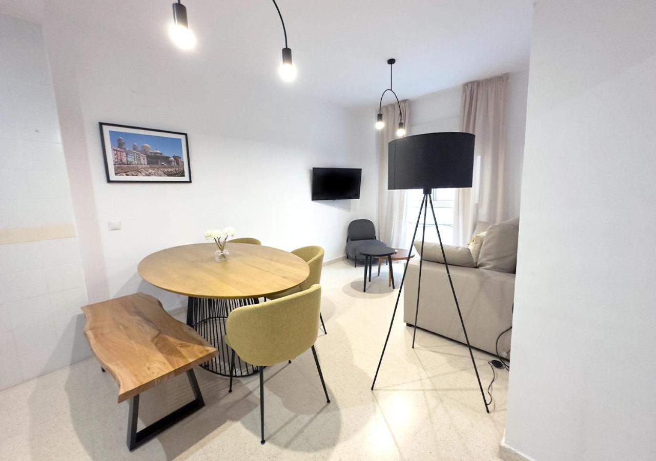 Isa Botica Apartments Cadice Esterno foto